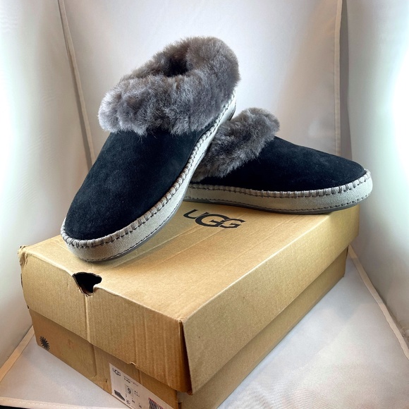 UGG Shoes - Ugg Wrin Slipper - Black NEW with BOX